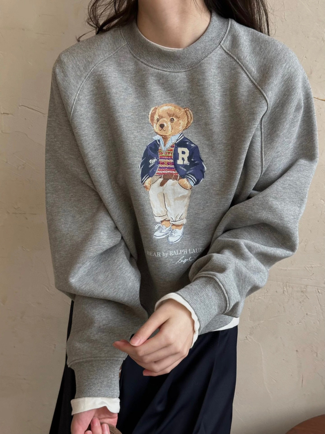 NO:503776,Reference picture of Raf Bear sweatshirt upper body, hoodie, sweatshirts, alexander wang19860909拉夫小熊卫衣上身参考图,,hoodie,sweatshirts,alexander wang,Women's clothing