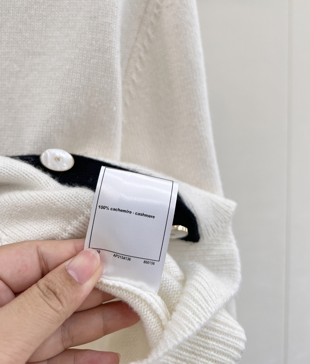 🆕CHANEL25FW✂️蝴蝶结开衫..📌📌梦幻联动 大爱这件鸭！！采用最新进口机正5针工艺织造 面料手
