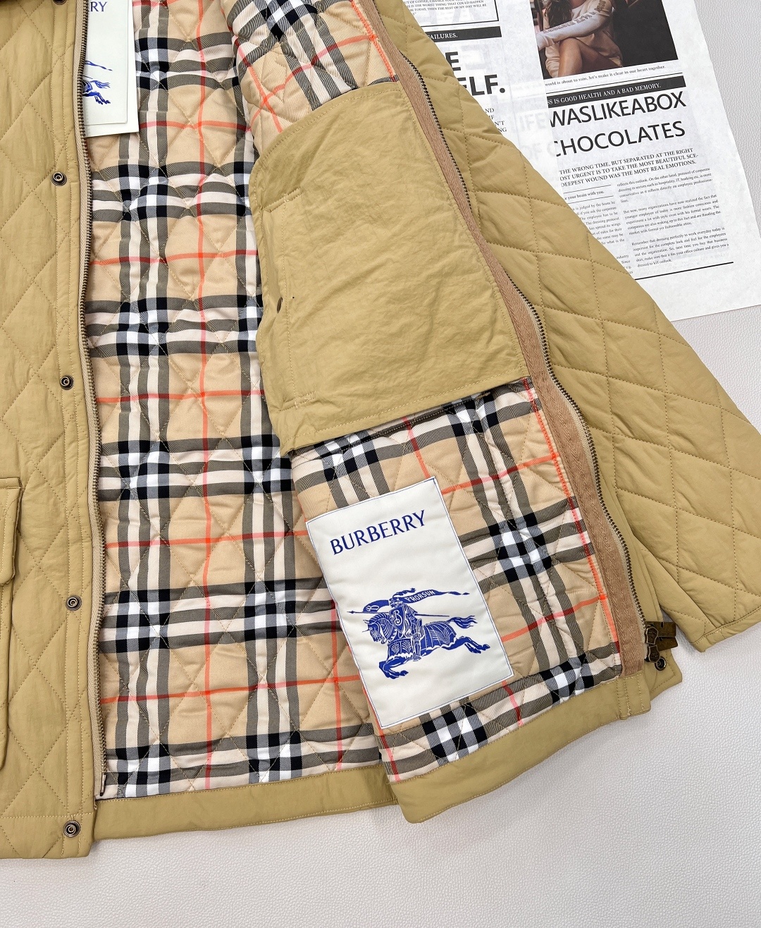 🆕Burberry25年最新款学院风棉服 真的好好看啊,巴宝莉这一季设计真的不错!中长款秋冬配百褶裙乐福