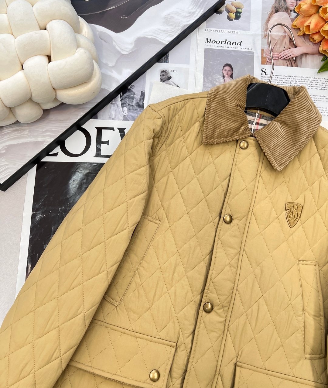 🆕Burberry25年最新款学院风棉服 真的好好看啊,巴宝莉这一季设计真的不错!中长款秋冬配百褶裙乐福