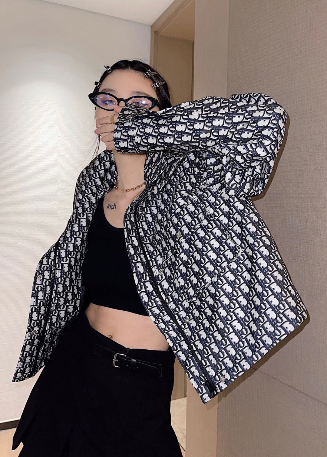 NO:508838,Handsome and fashionable!  It's so cool!  ,alexander wang19860909帅气又时髦！酷爆了！,,alexander wang,Women's clothing