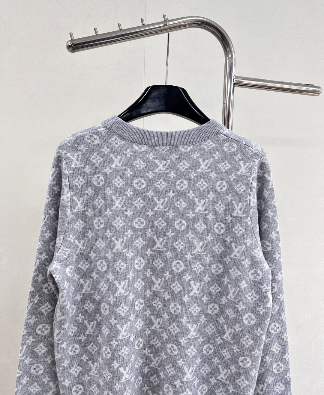 🆕Louis Vuitton 25SS限定新款毛衣 ！图案吸睛效果特别棒 、版型几乎不挑人 上身十分好看