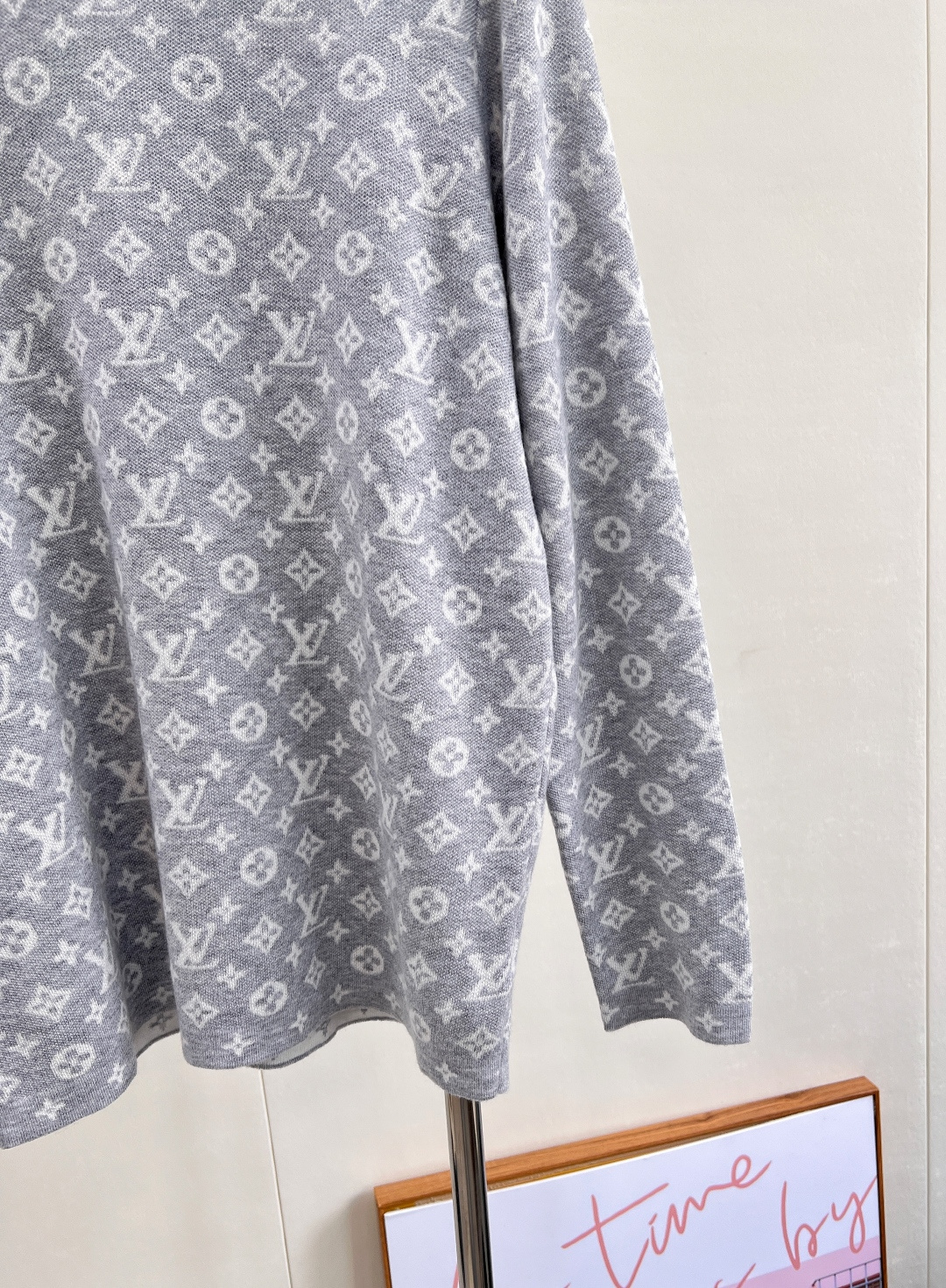 🆕Louis Vuitton 25SS限定新款毛衣 ！图案吸睛效果特别棒 、版型几乎不挑人 上身十分好看