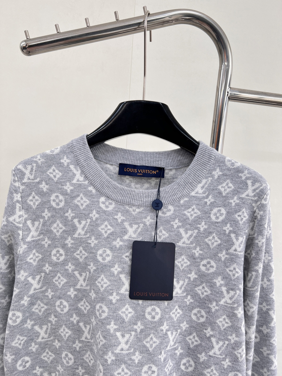 🆕Louis Vuitton 25SS限定新款毛衣 ！图案吸睛效果特别棒 、版型几乎不挑人 上身十分好看