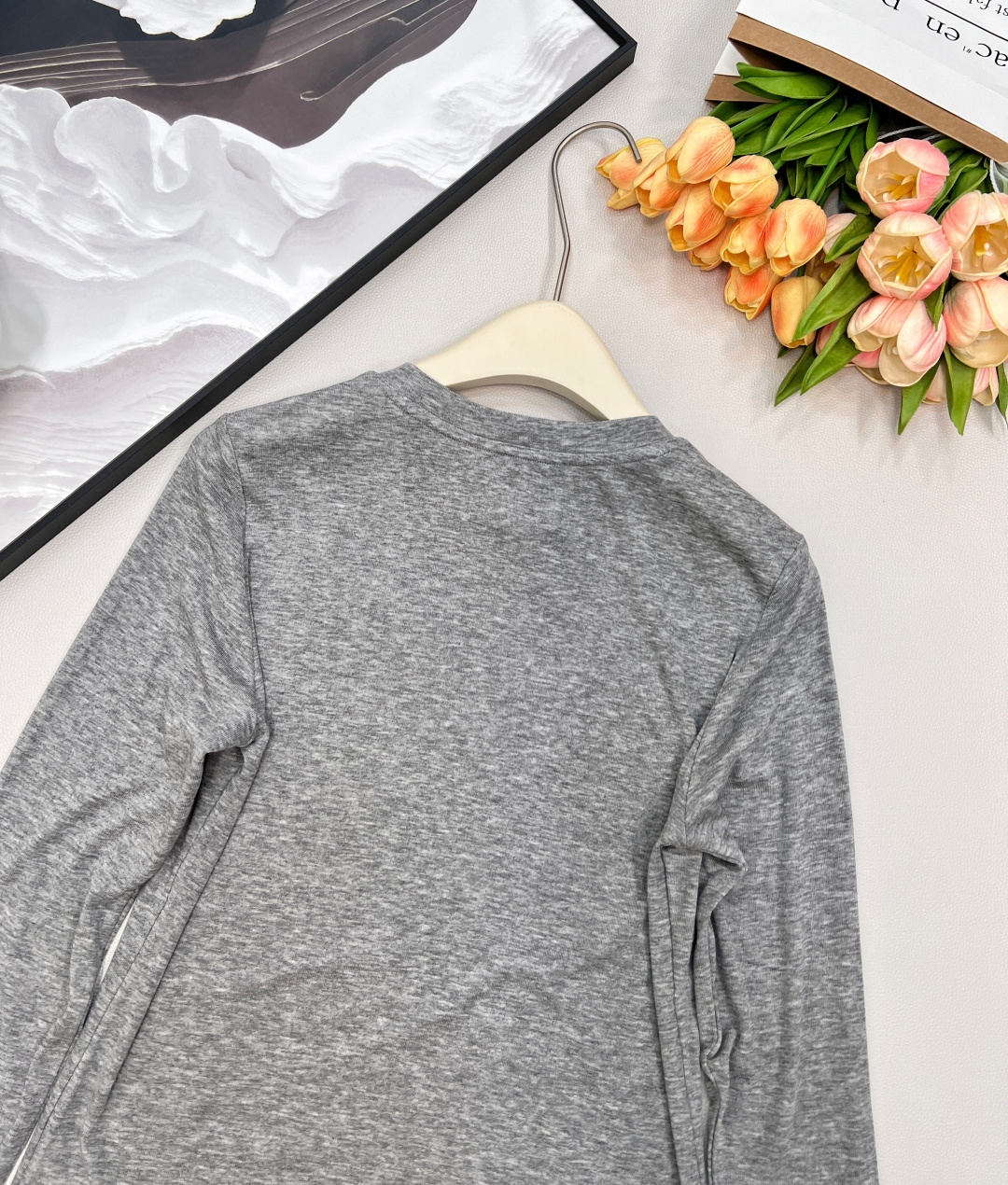 🆕Chrome hearts2025新款修身皮标十字架打底衫，定制YB进口天丝羊毛材质，质感舒适，弹力十