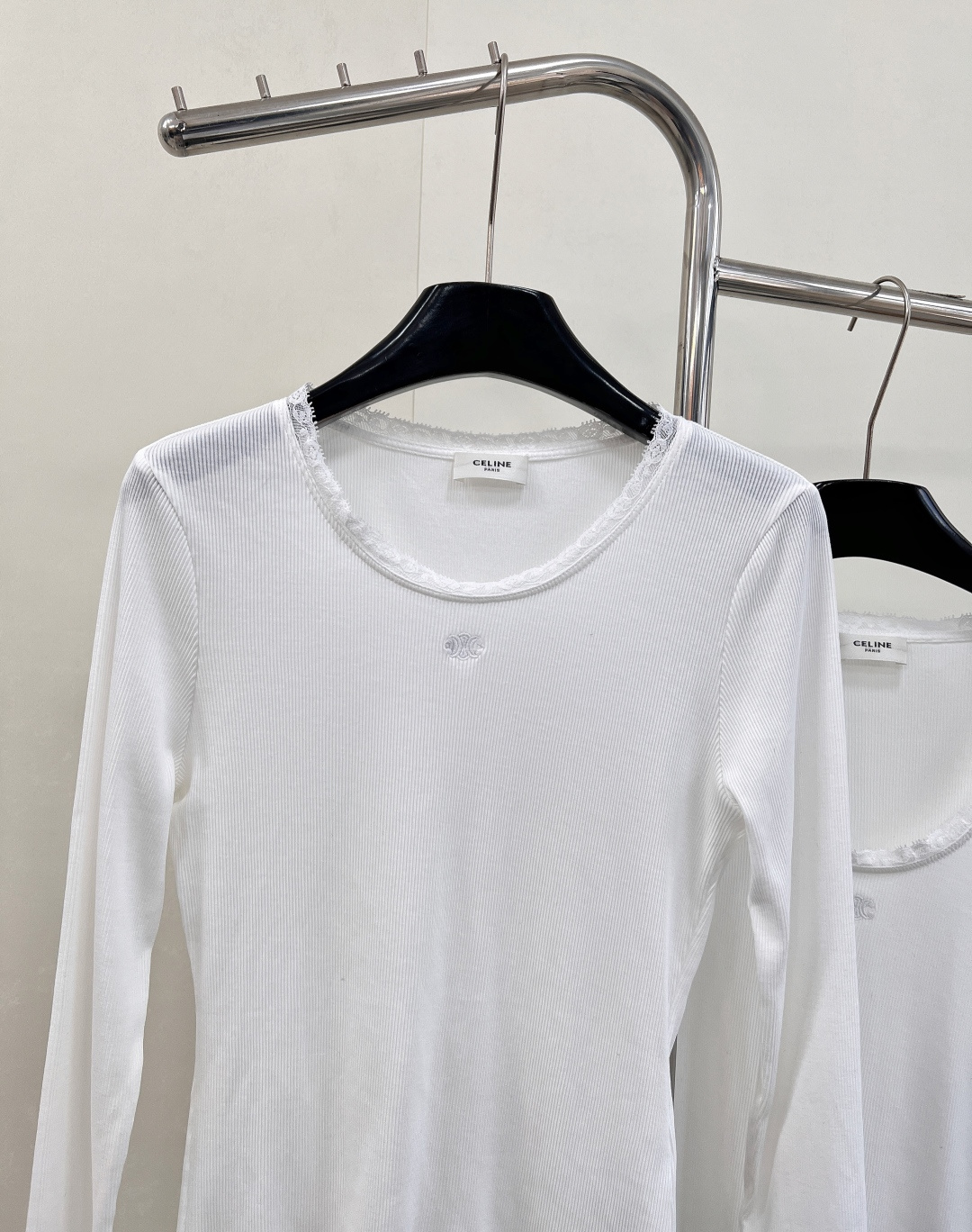 🆕Celine2025春夏凯旋门花边长袖T恤，难以抗拒的一款，白色绣花花边凯旋门loho美爆了，这件白色