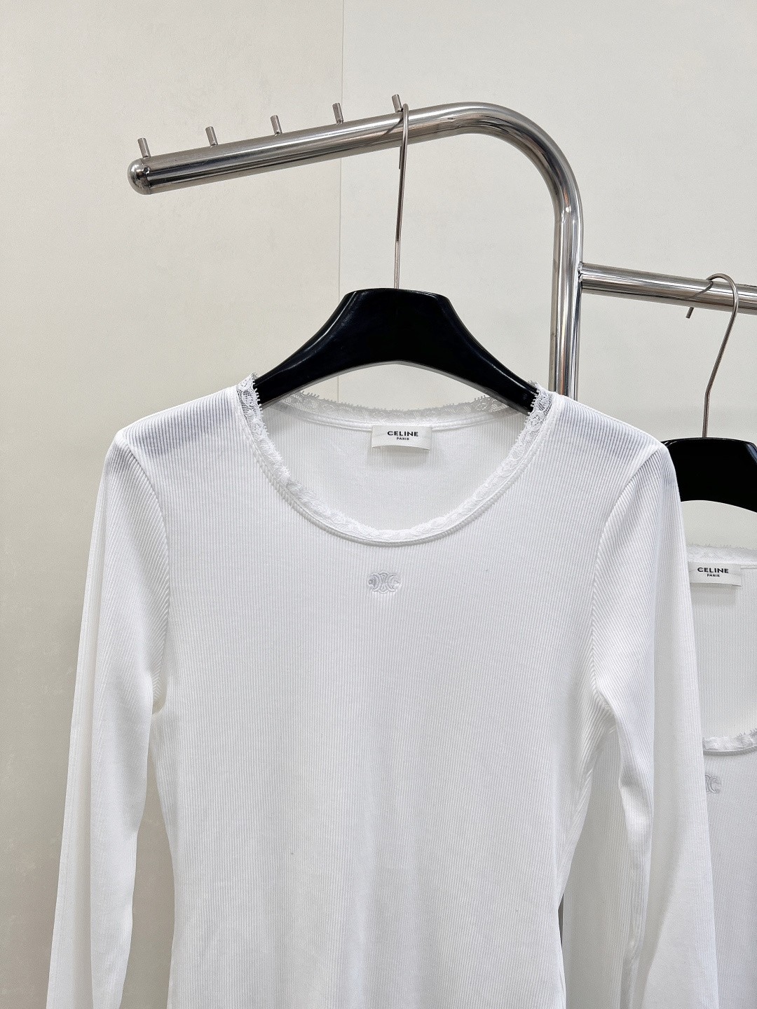 🆕Celine2025春夏凯旋门花边长袖T恤，难以抗拒的一款，白色绣花花边凯旋门loho美爆了，这件白色