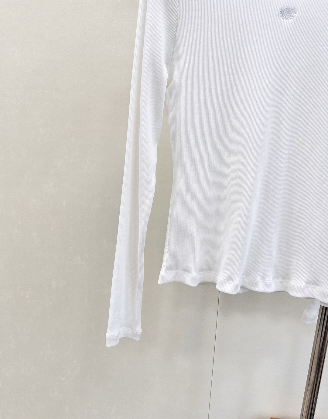 🆕Celine2025春夏凯旋门花边长袖T恤，难以抗拒的一款，白色绣花花边凯旋门loho美爆了，这件白色