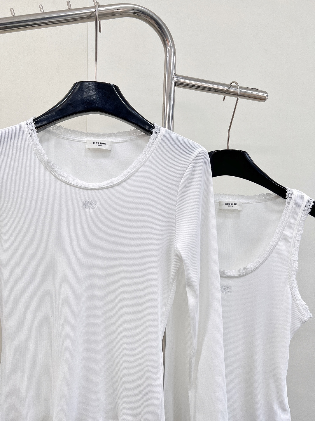 🆕Celine2025春夏凯旋门花边长袖T恤，难以抗拒的一款，白色绣花花边凯旋门loho美爆了，这件白色