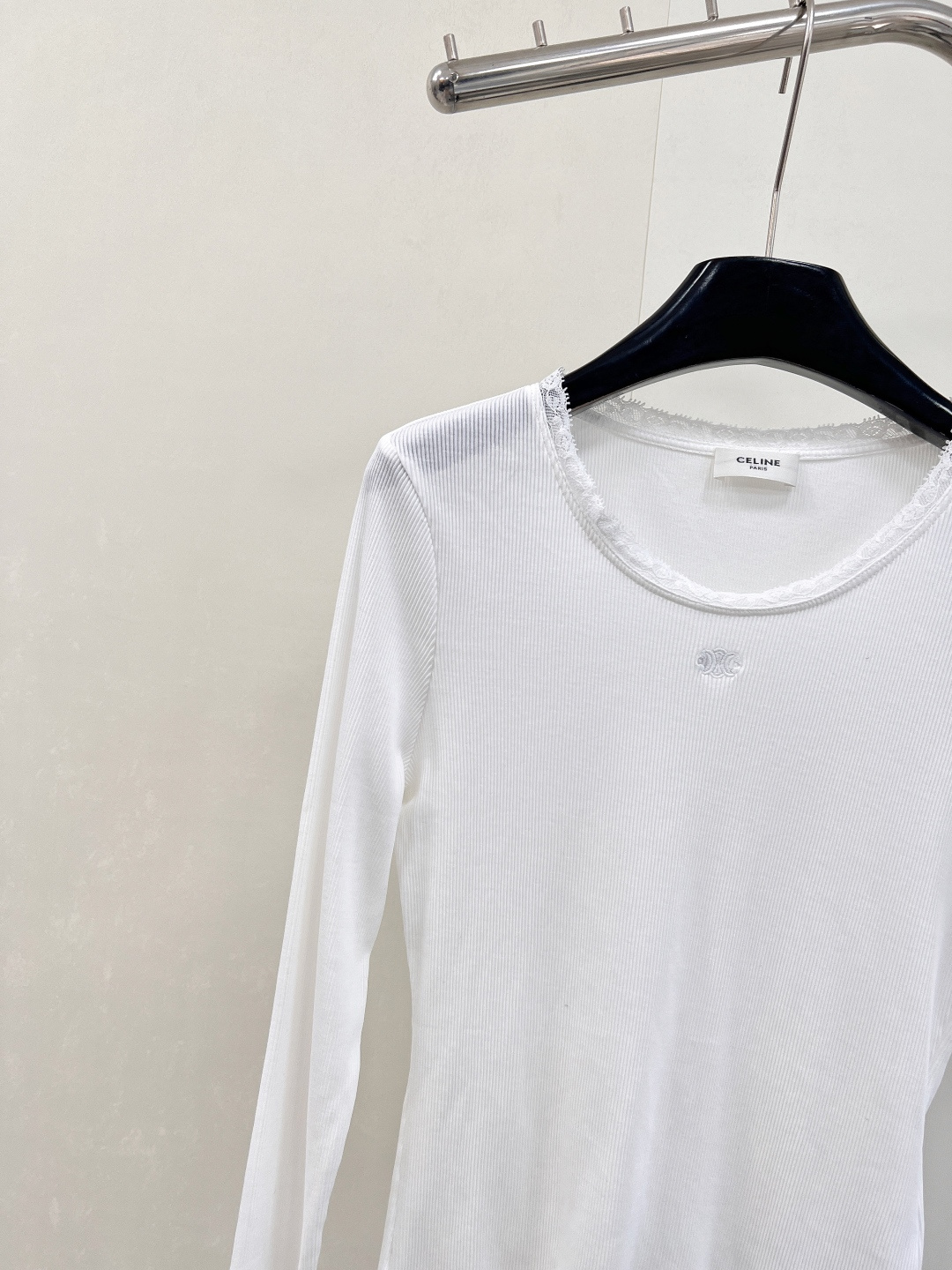 🆕Celine2025春夏凯旋门花边长袖T恤，难以抗拒的一款，白色绣花花边凯旋门loho美爆了，这件白色