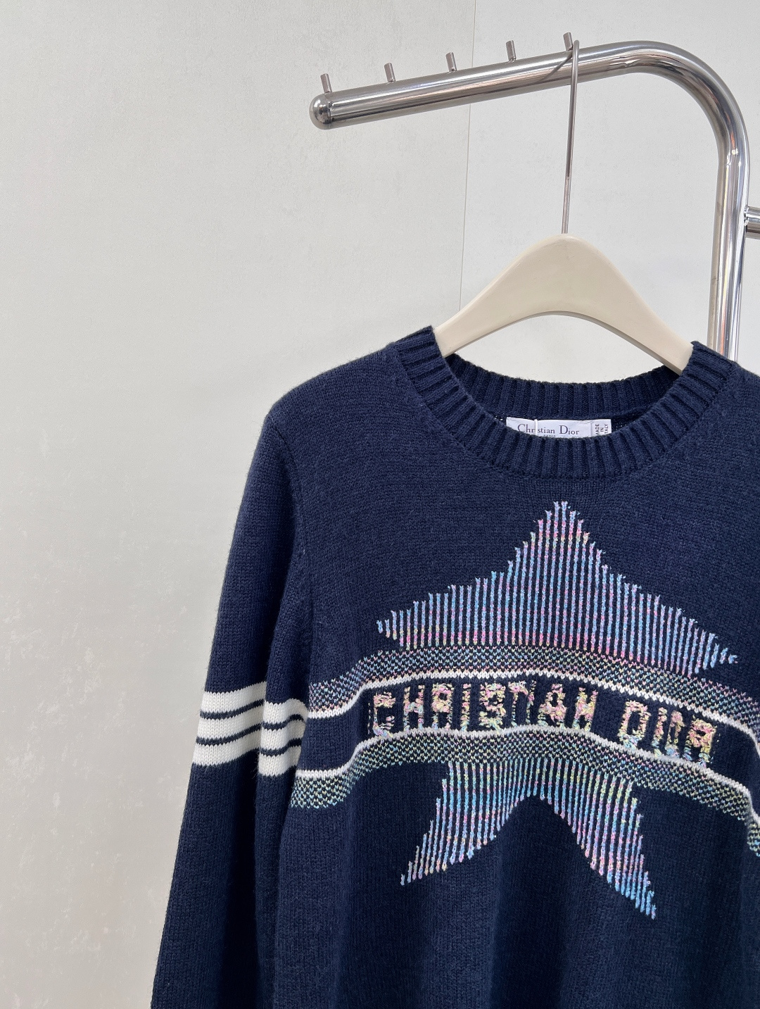 🆕Dior 25FW早秋系列✂️新款毛衣！很减龄哦 这件属于很舒服很百搭的那种！宝们可以叠穿外套也可以直