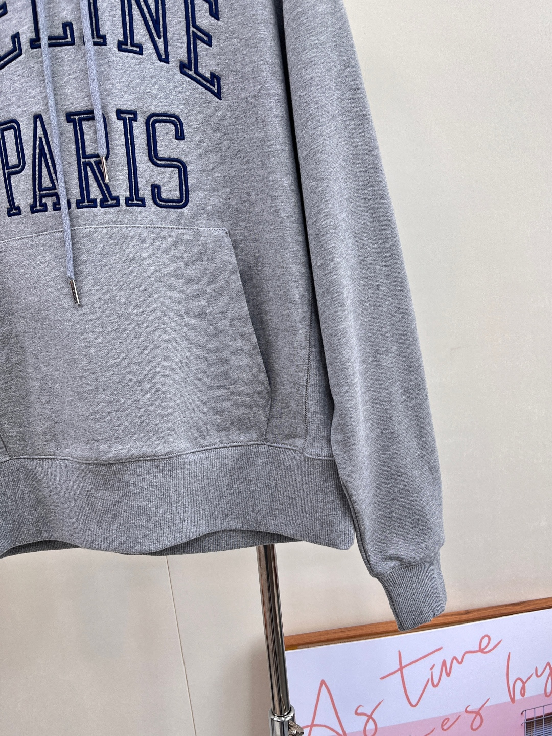 🆕 CELINE 立体刺绣🪡字母连帽卫衣，区别市场版本！干净利落的剪裁 硬挺的连帽帽型 细节在线 设计简