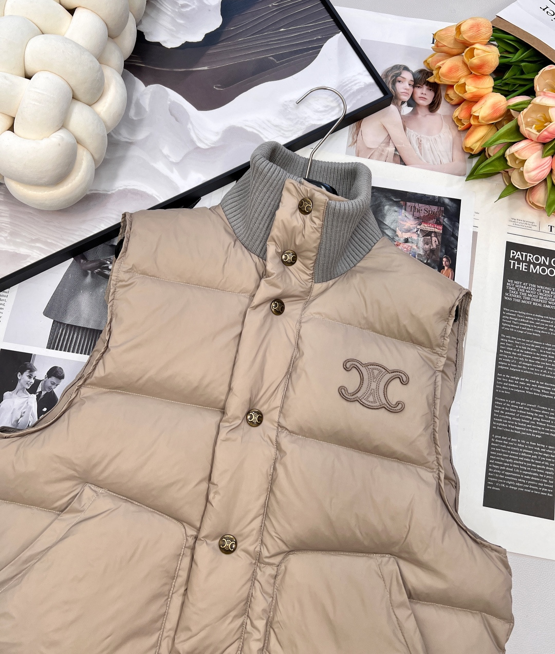 🆕Celine2025新款螺纹立领撞色棉服马甲，定制YB防风防水尼龙材质，羽绒棉填充内里，整件轻盈保暖，