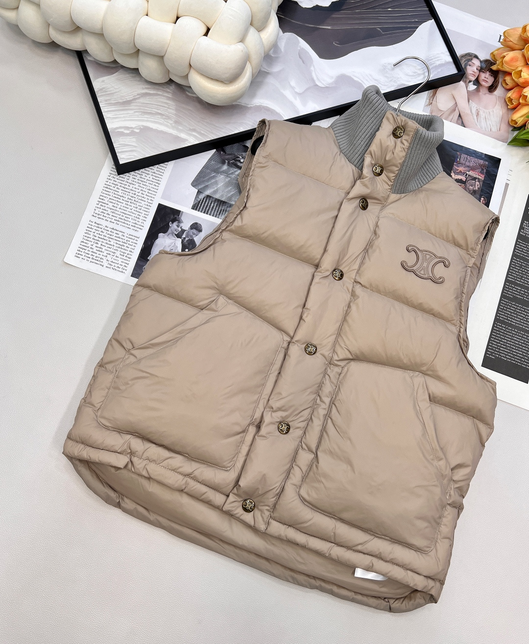 🆕Celine2025新款螺纹立领撞色棉服马甲，定制YB防风防水尼龙材质，羽绒棉填充内里，整件轻盈保暖，