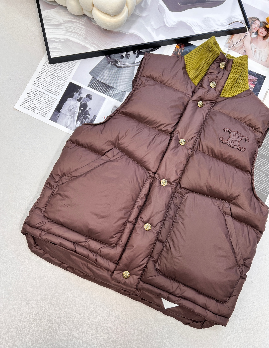 🆕Celine2025新款螺纹立领撞色棉服马甲，定制YB防风防水尼龙材质，羽绒棉填充内里，整件轻盈保暖，