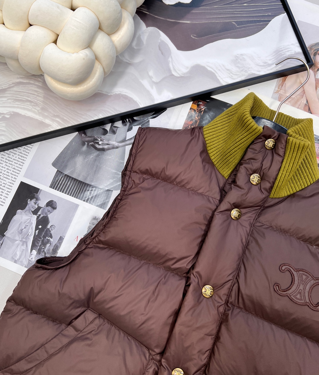 🆕Celine2025新款螺纹立领撞色棉服马甲，定制YB防风防水尼龙材质，羽绒棉填充内里，整件轻盈保暖，