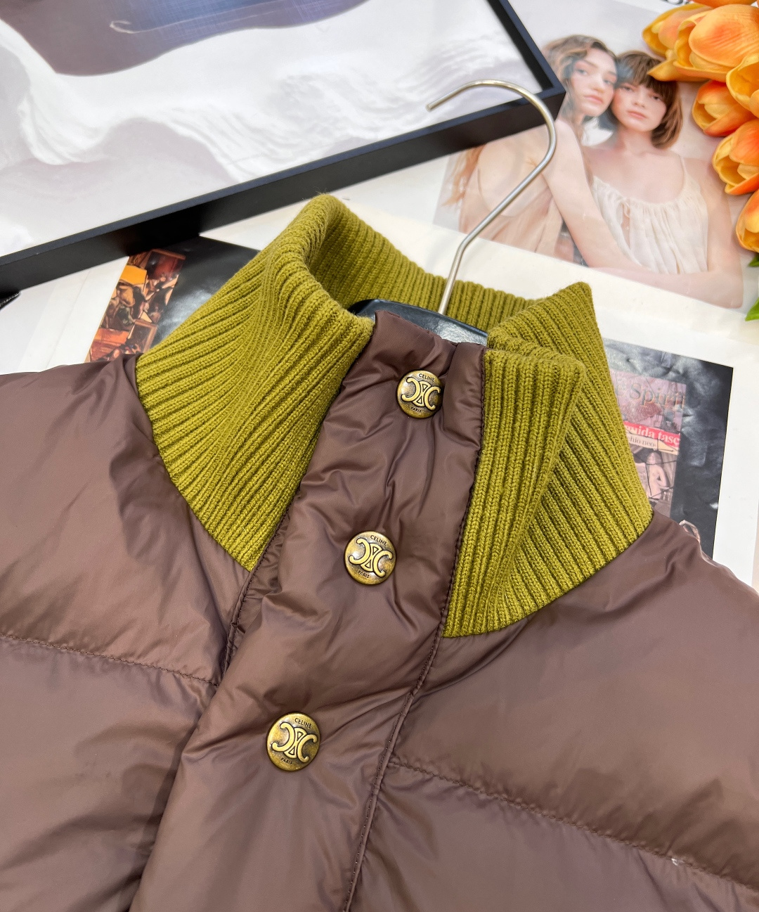 🆕Celine2025新款螺纹立领撞色棉服马甲，定制YB防风防水尼龙材质，羽绒棉填充内里，整件轻盈保暖，