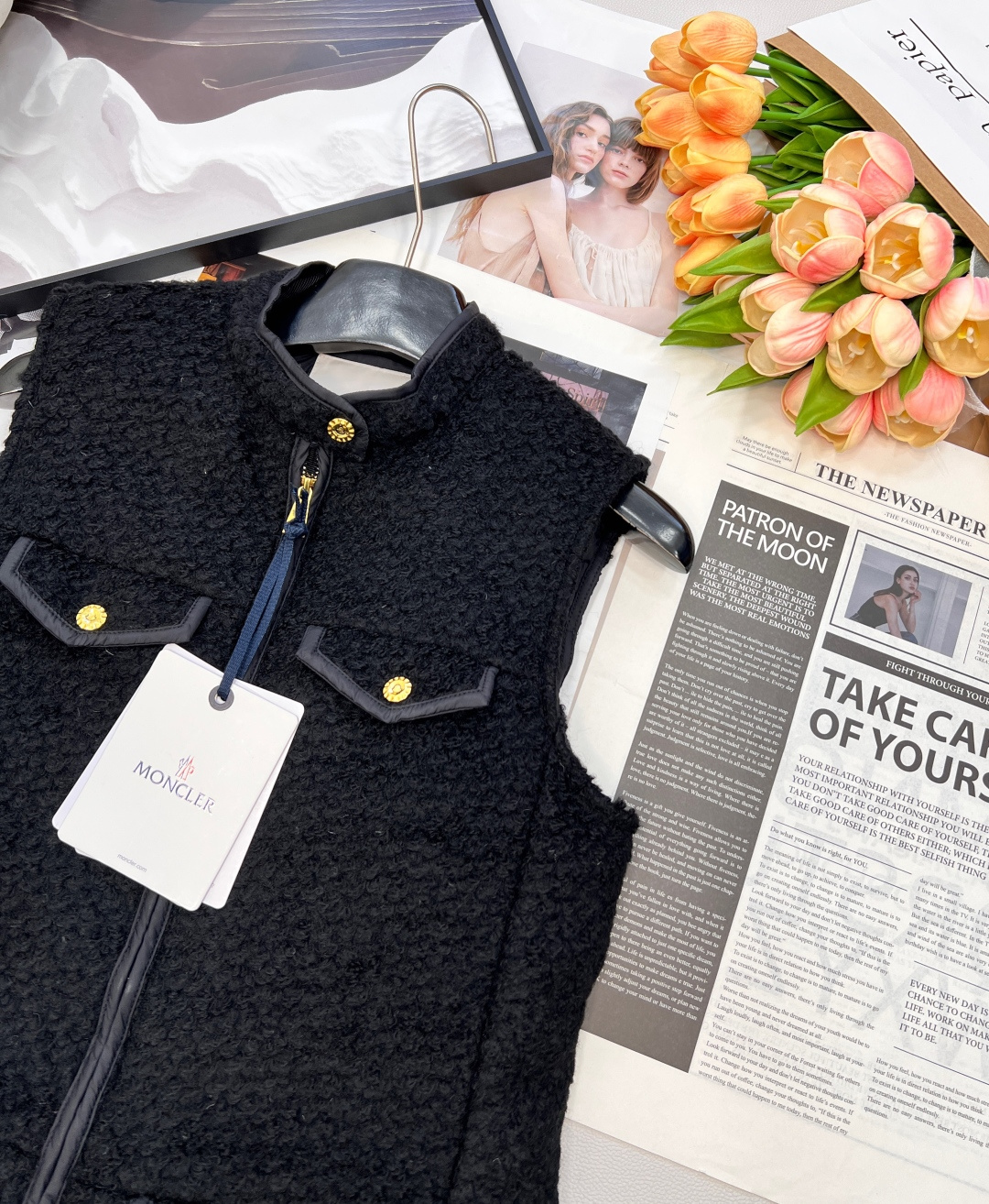 🆕Moncler2025新品上架泰迪毛绒四口袋拉链羽绒马甲，前幅外层饰以泰迪毛绒材质 质感柔软舒适 背后