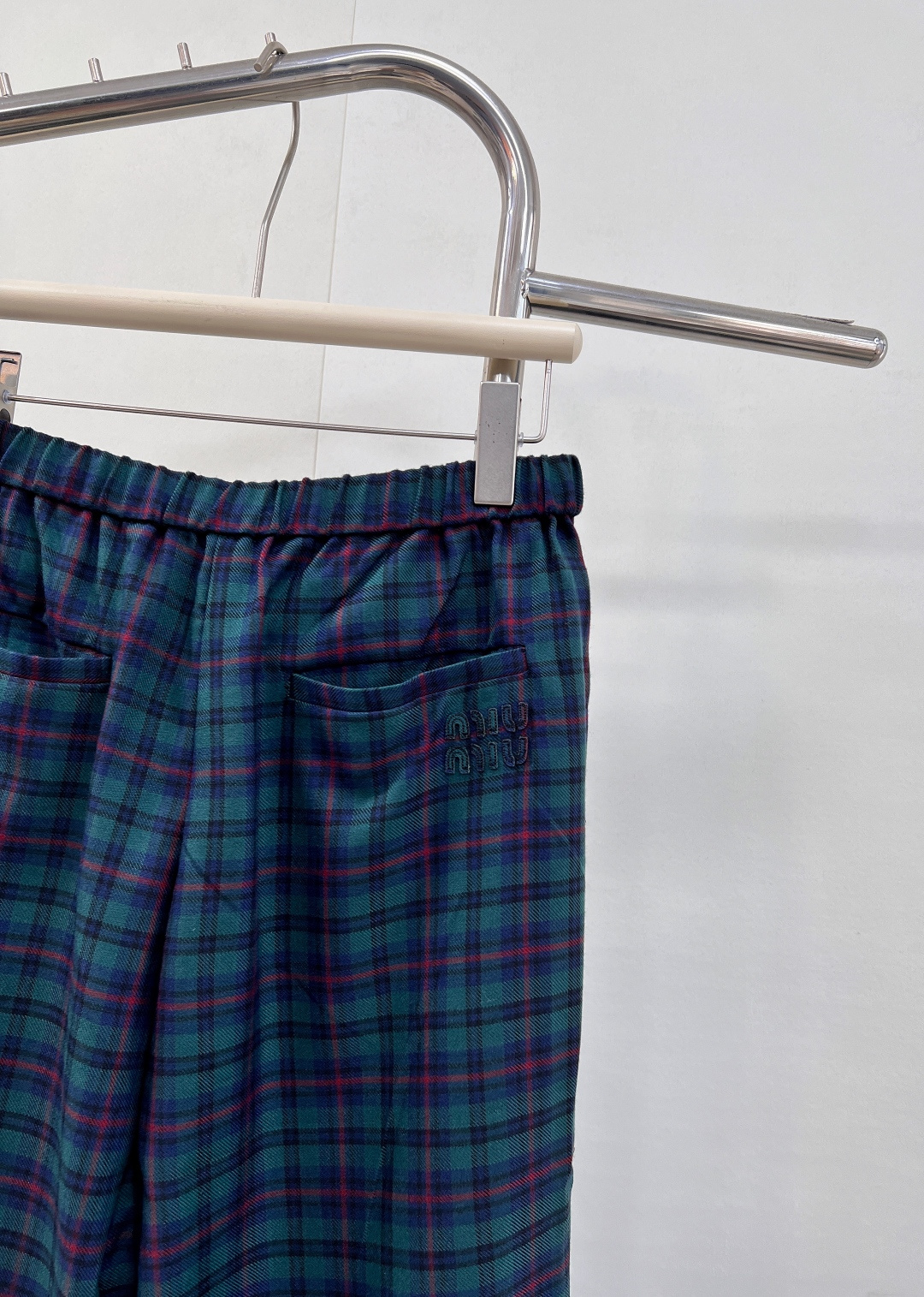 🆕MiuMiu25Fw早秋新款 复古格纹羊毛长裤丨⚠独家yb开发！高版出品！羊毛精纺面料挺括有型，深绿与