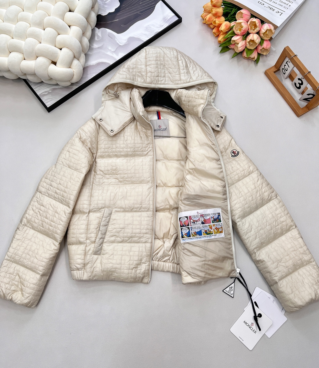 🆕Moncler新款连帽羽绒服外套，定制YB进口防风防水尼龙材质，其工艺还原，升级材质，提升秋冬御寒功能