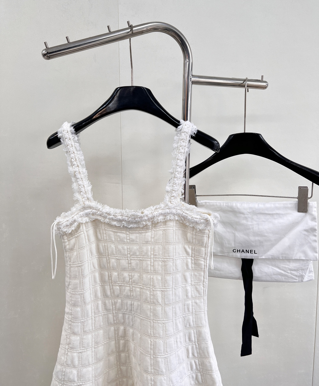 🆕Chanel25B高级手工坊系列新款白色毛毛格子吊带背心连衣裙丨⚠独家yb开发！高版出品！甄选细腻面料