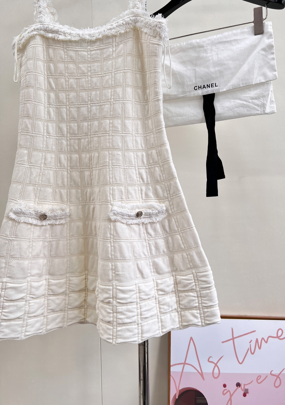 🆕Chanel25B高级手工坊系列新款白色毛毛格子吊带背心连衣裙丨⚠独家yb开发！高版出品！甄选细腻面料