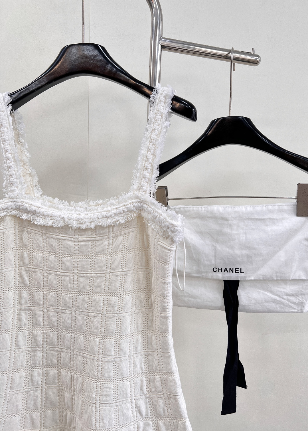 🆕Chanel25B高级手工坊系列新款白色毛毛格子吊带背心连衣裙丨⚠独家yb开发！高版出品！甄选细腻面料