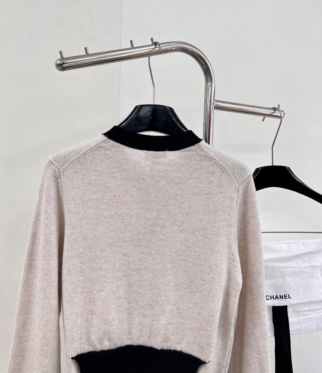 🆕Chanel新款撞色口袋针织长袖，定制YB羊绒纱线织造，质感光泽，柔软亲肤，圆领针织套头上衣，肌理松弛