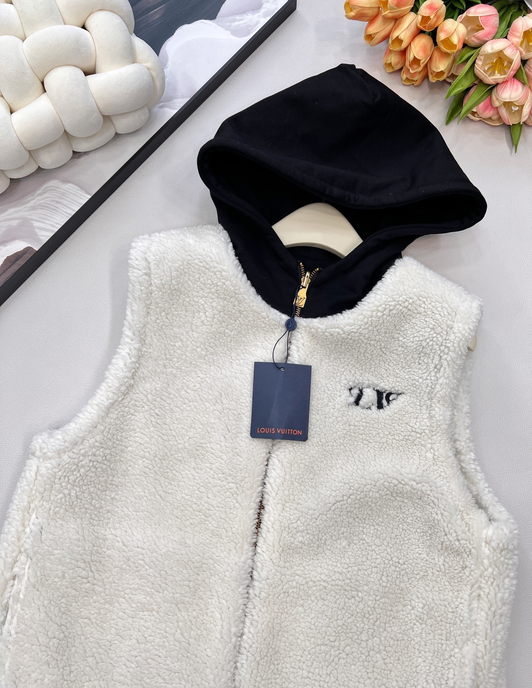 🆕Louis Vuitton 25FW秋冬新款两面穿羊羔绒连帽马甲丨⚠独家yb开发！高版出品！男女同款！
