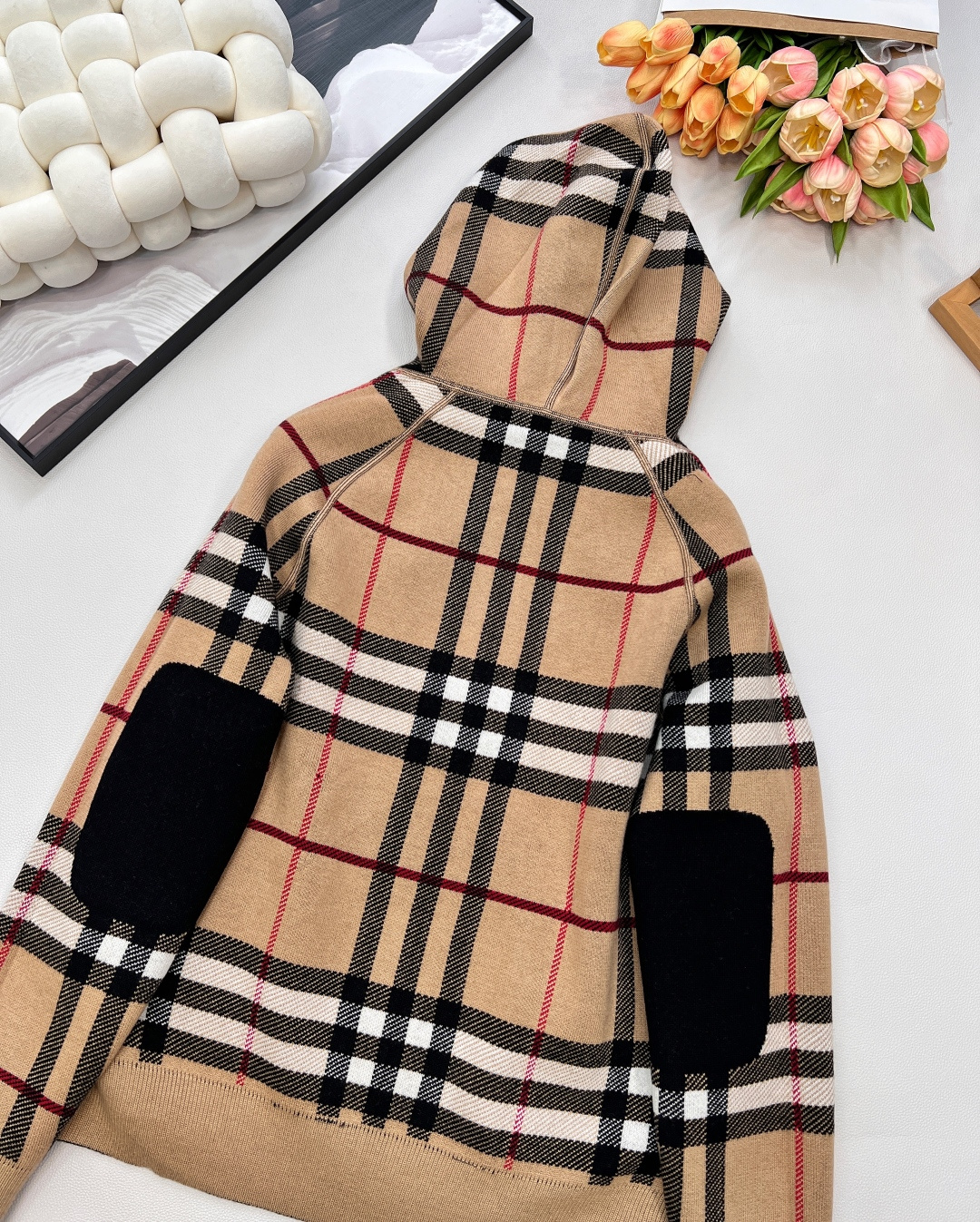 🆕 BURBERRY 秋冬新品复古英伦风双面穿战马图案羊毛开衫定制原版羊毛针织材质 质感舒适 亲肤保暖 