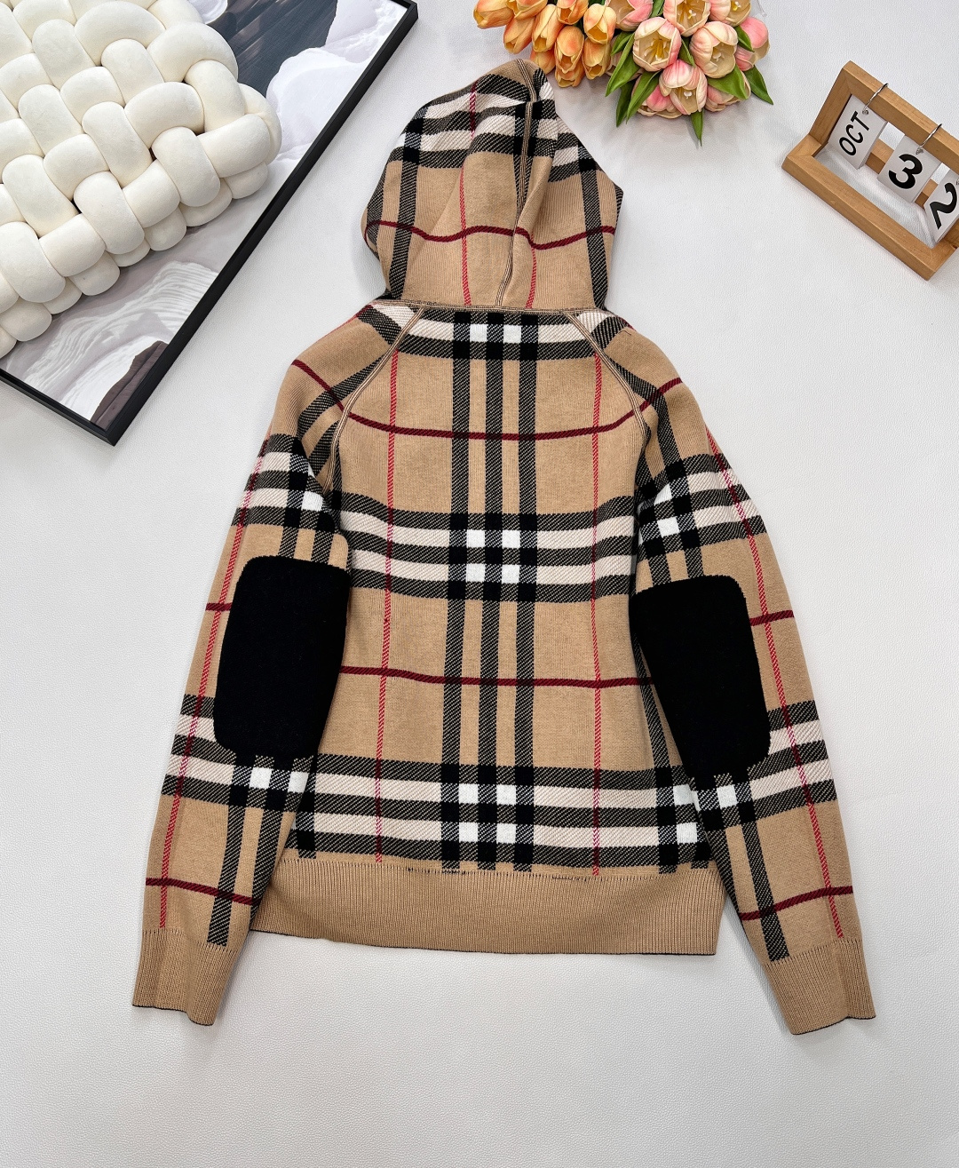 🆕 BURBERRY 秋冬新品复古英伦风双面穿战马图案羊毛开衫定制原版羊毛针织材质 质感舒适 亲肤保暖 