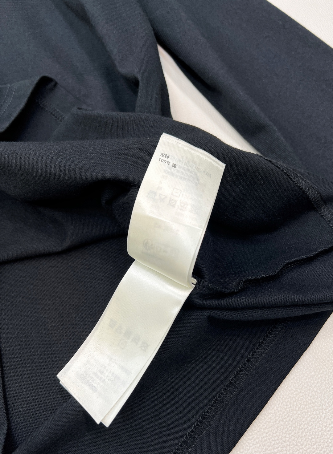 🆕 LOUIS VUITTON 经典浮雕立体压花字母长袖T恤，采用21支240面料 立体压花采用高周波工