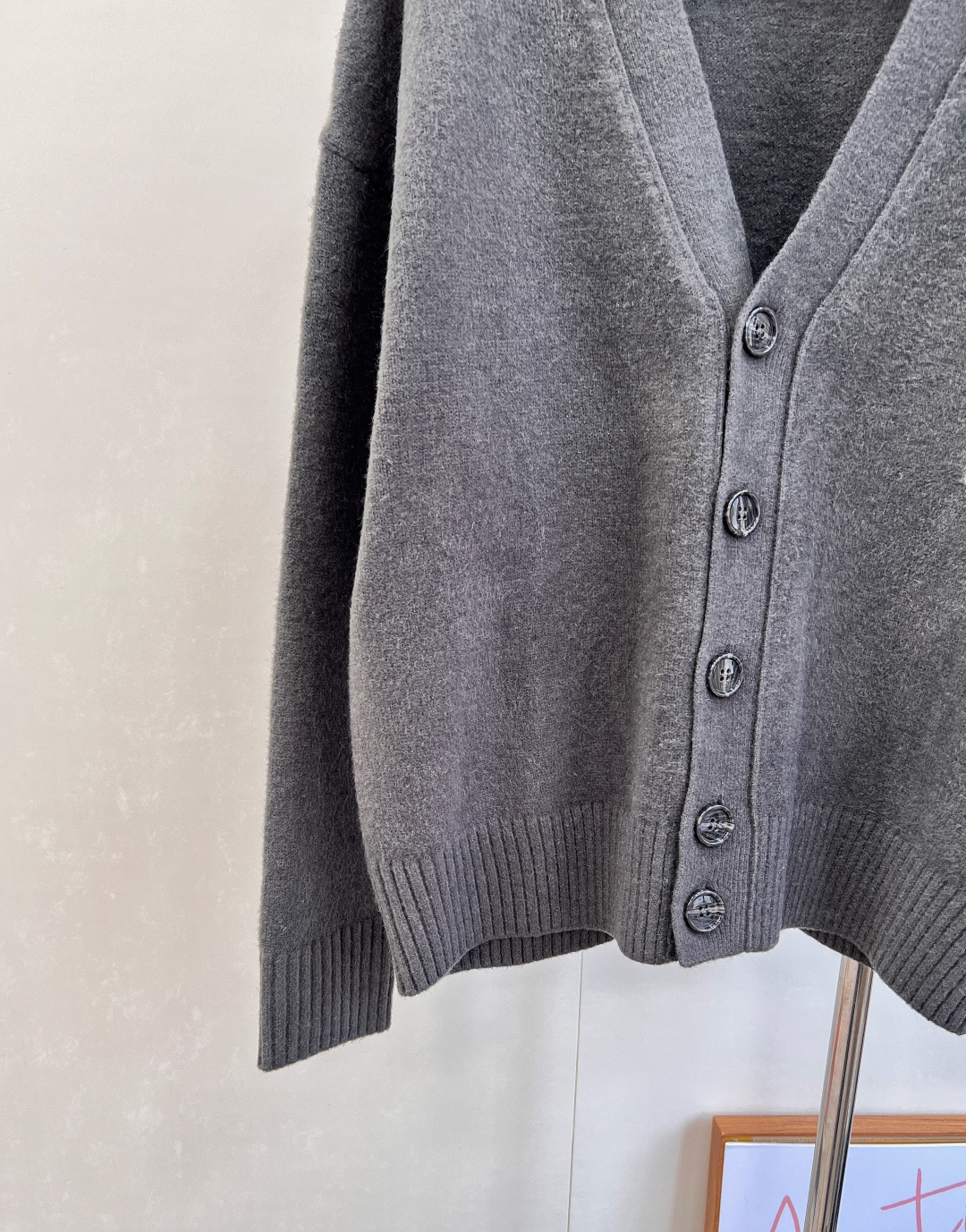 🆕AMI 新款📥铁塔爱心开衫🧢🧢一眼万年 是心动的感觉没错了，这件火遍大江南北 明星网红都在穿！你确定不