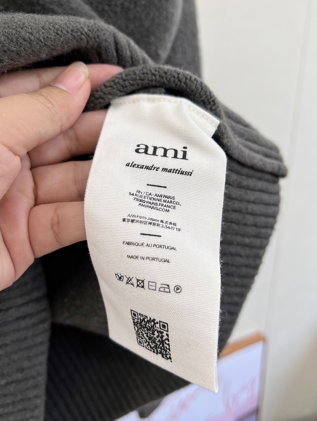 🆕AMI 新款📥铁塔爱心开衫🧢🧢一眼万年 是心动的感觉没错了，这件火遍大江南北 明星网红都在穿！你确定不