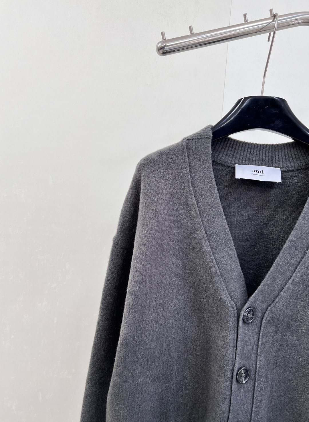 🆕AMI 新款📥铁塔爱心开衫🧢🧢一眼万年 是心动的感觉没错了，这件火遍大江南北 明星网红都在穿！你确定不