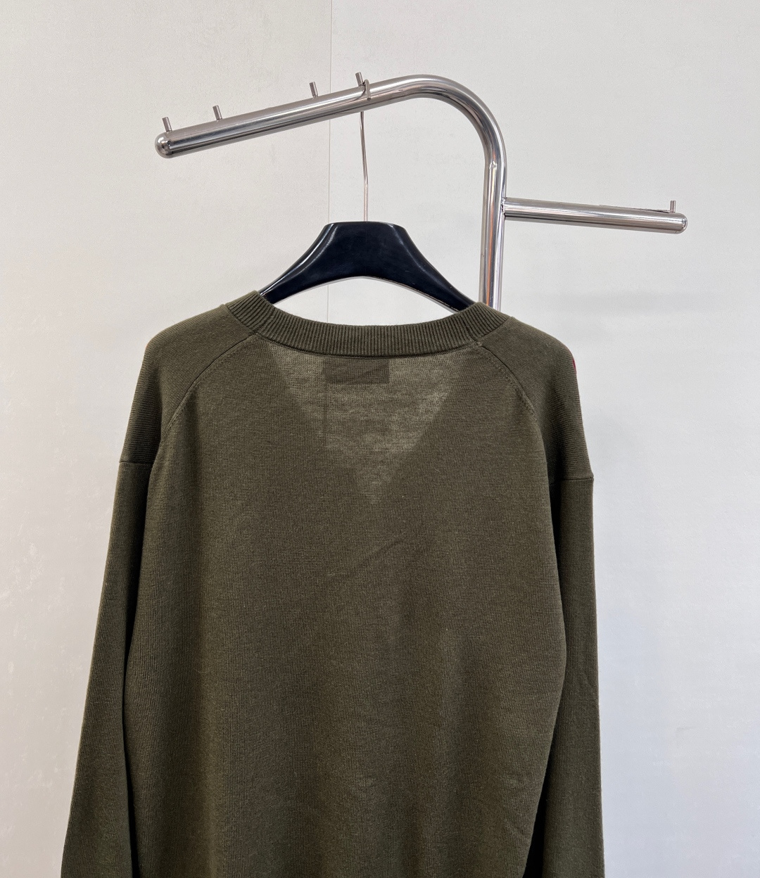 🆕Gucci新款廓形提花字母口袋针织开衫，定制YB羊毛纱线织造，质感高级，舒适柔软，V领针织开衫剪裁，通