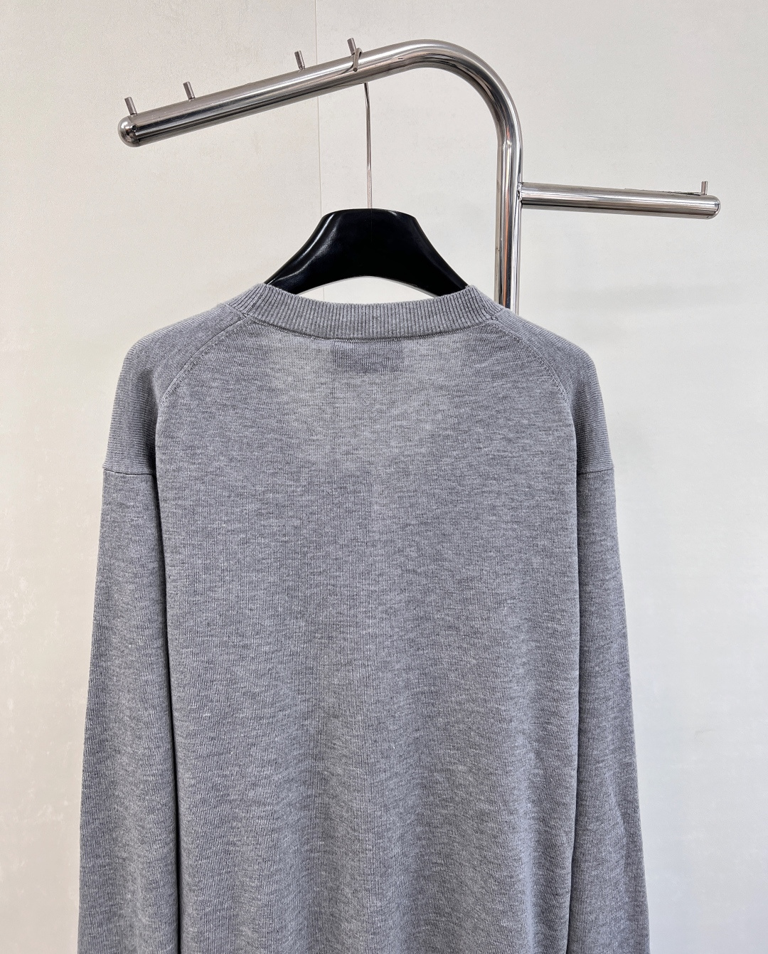 🆕Gucci新款廓形提花字母口袋针织开衫，定制YB羊毛纱线织造，质感高级，舒适柔软，V领针织开衫剪裁，通