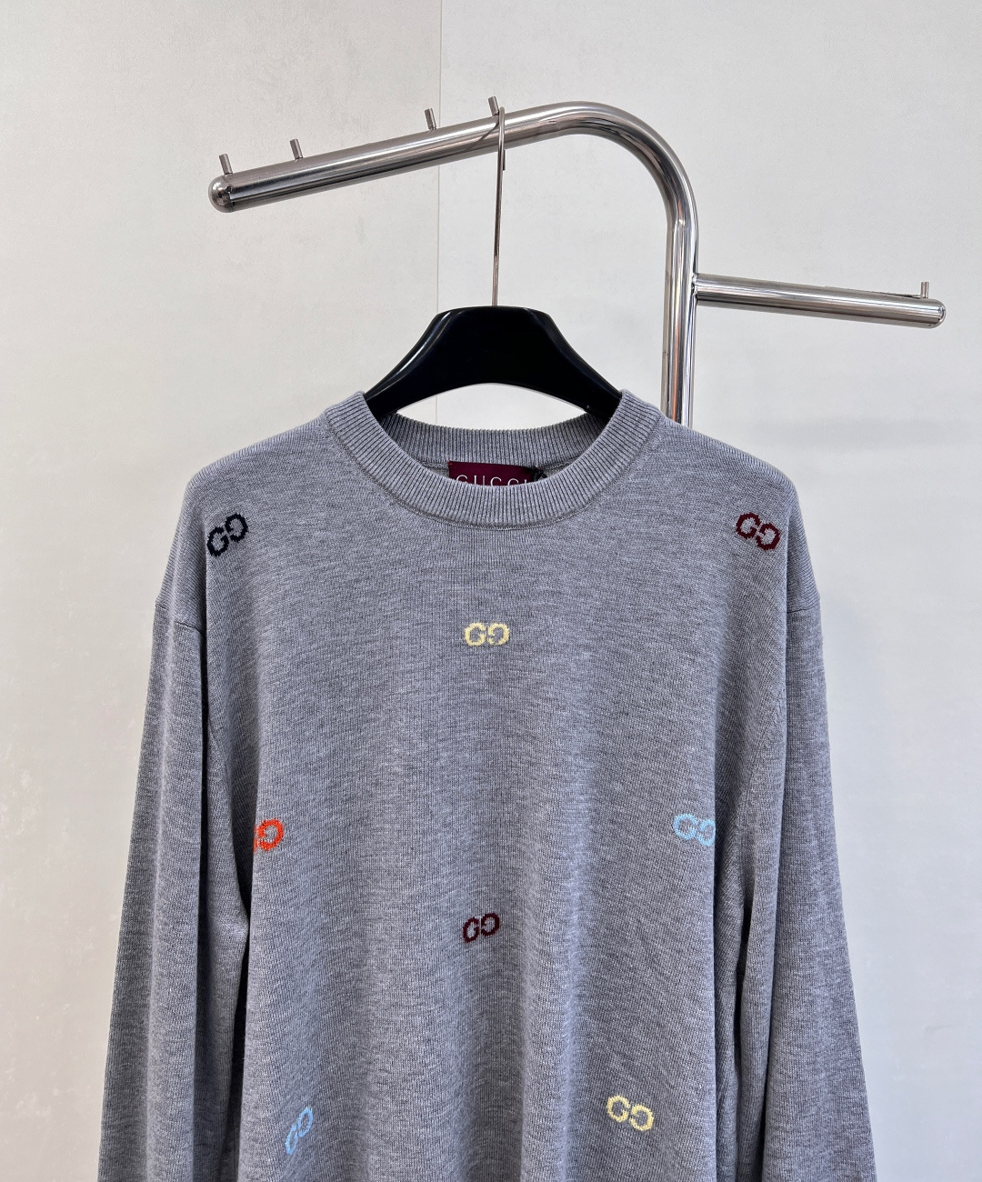 🆕Gucci新款套头字母针织上衣，定制YB羊毛纱线织造，质感高级，舒适柔软，圆领针织套头毛衣剪裁，通体文