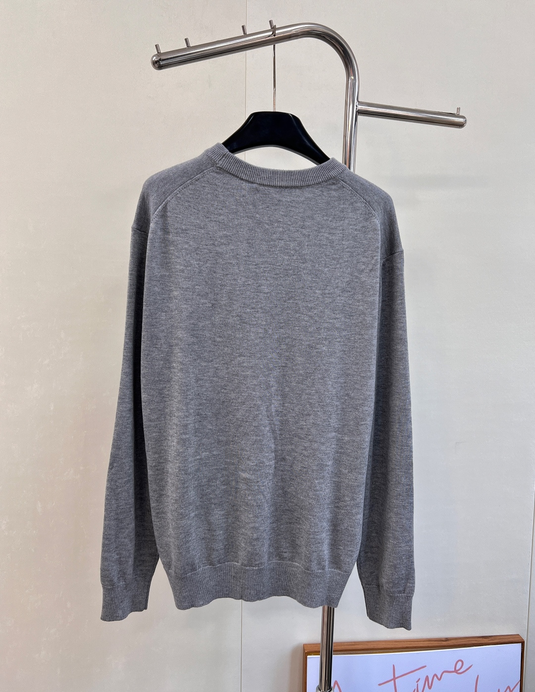 🆕Gucci新款套头字母针织上衣，定制YB羊毛纱线织造，质感高级，舒适柔软，圆领针织套头毛衣剪裁，通体文