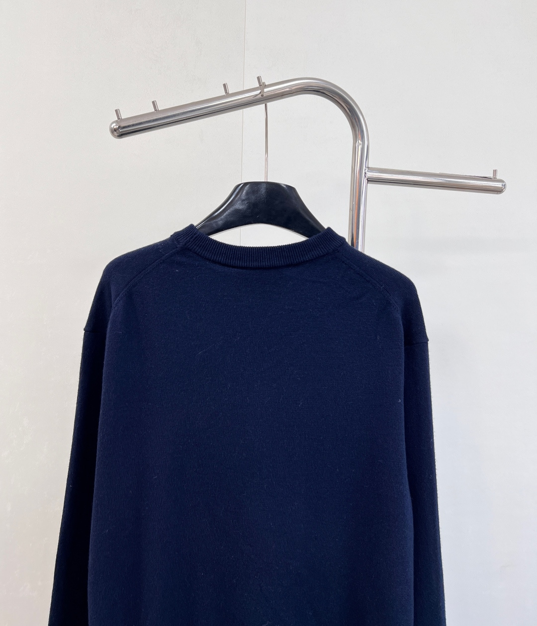 🆕Gucci新款套头字母针织上衣，定制YB羊毛纱线织造，质感高级，舒适柔软，圆领针织套头毛衣剪裁，通体文