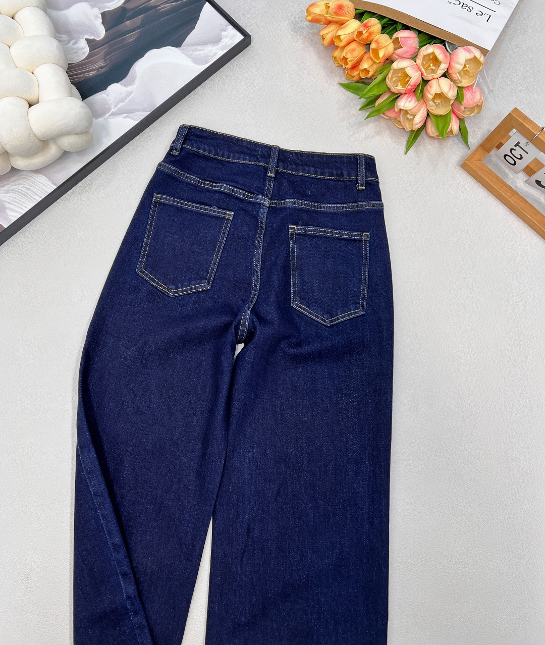 🆕CHANEL新款小香口袋刺绣弹力直筒裤，牛仔弹面料，柔软舒适，面料有弹力 ，任何身材都可驾驭，口袋刺绣