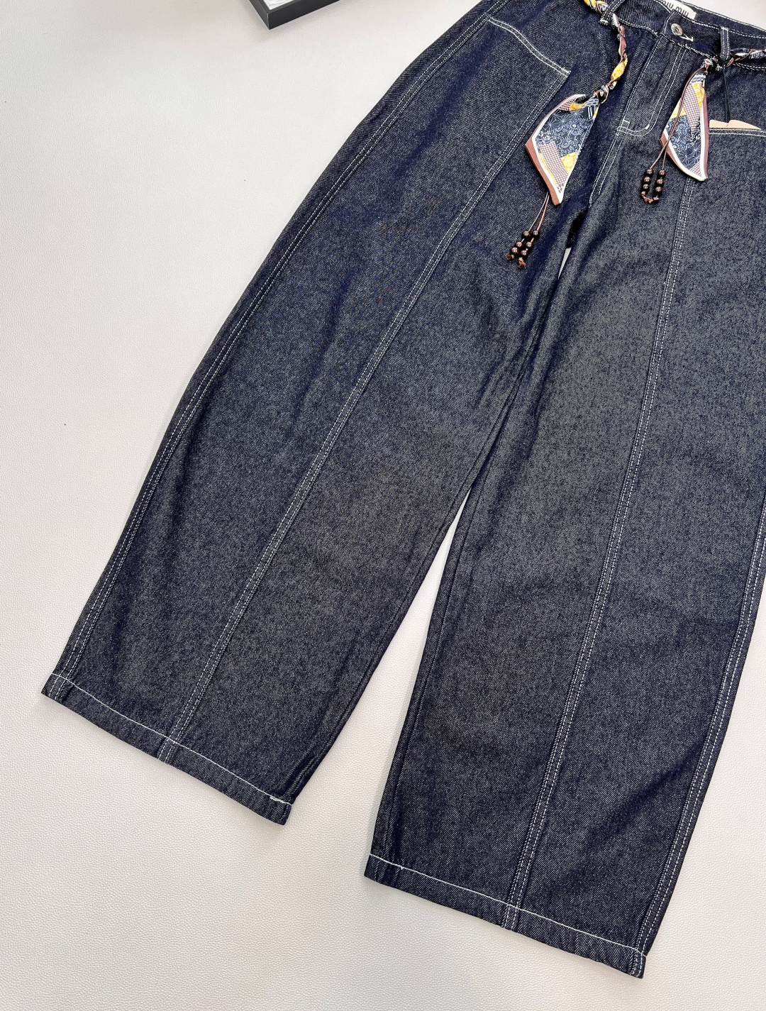 🆕MiuMiu25FW秋冬新款明线设计丝巾腰带阔腿牛仔裤丨⚠独家yb开发！高版出品！选用深靛蓝单宁面料，