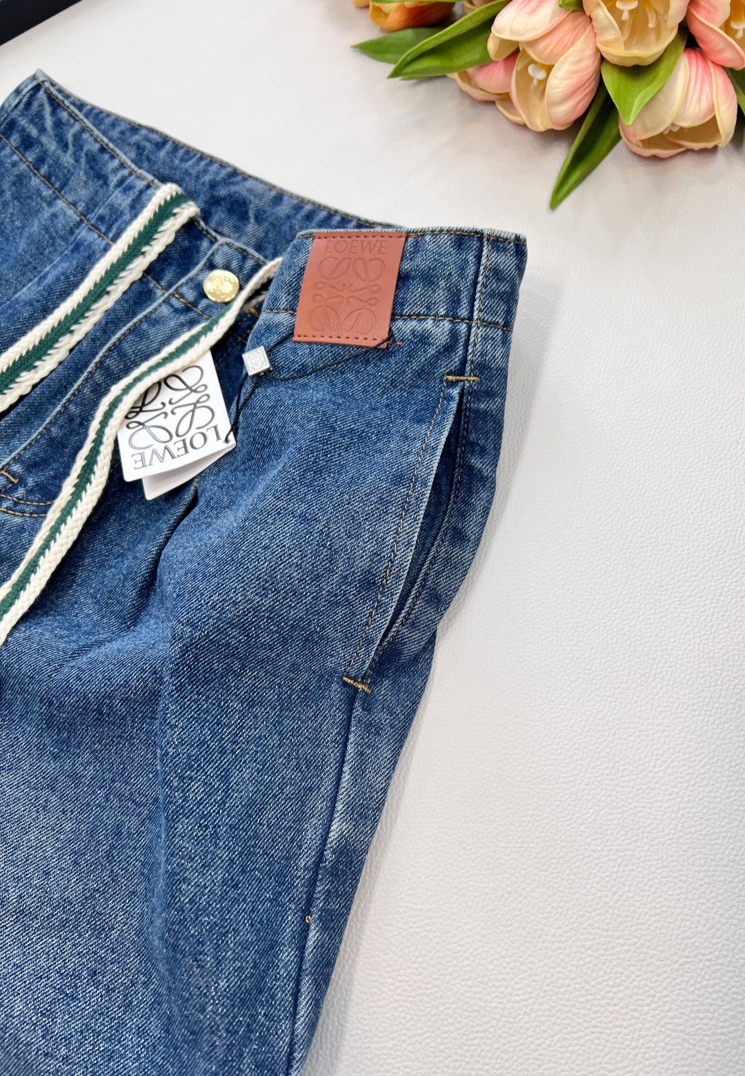 🆕Loewe25Fw早秋新款抽绳高腰阔腿牛仔长裤丨⚠独家高版出品！采用高腰阔腿廓形，从腰头自然垂坠的裤型