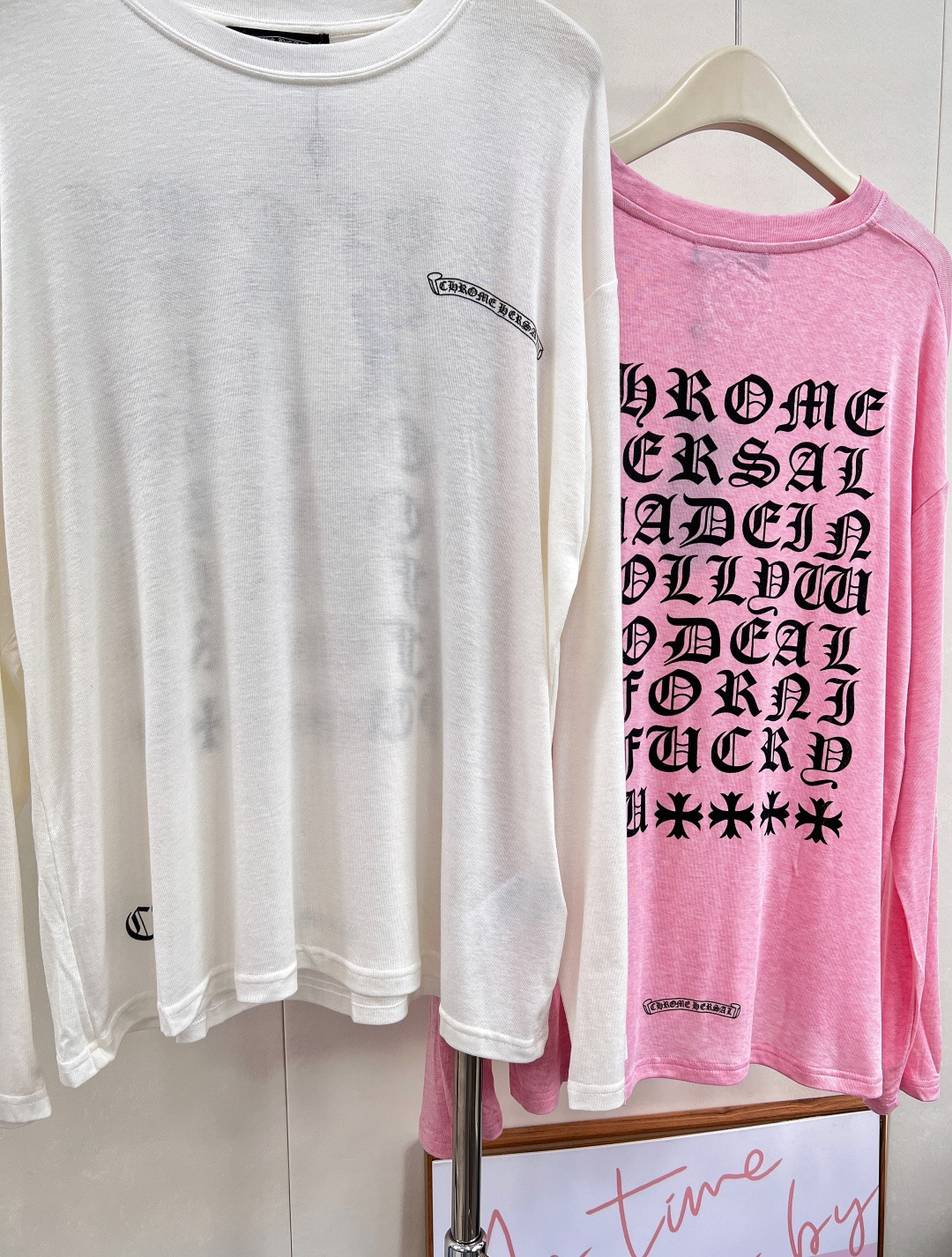 🆕 CHROME HEARTS 克罗心限定樊文字母印花长袖T恤你永远可以相信克罗心🖤经典圆领设计，修饰颈