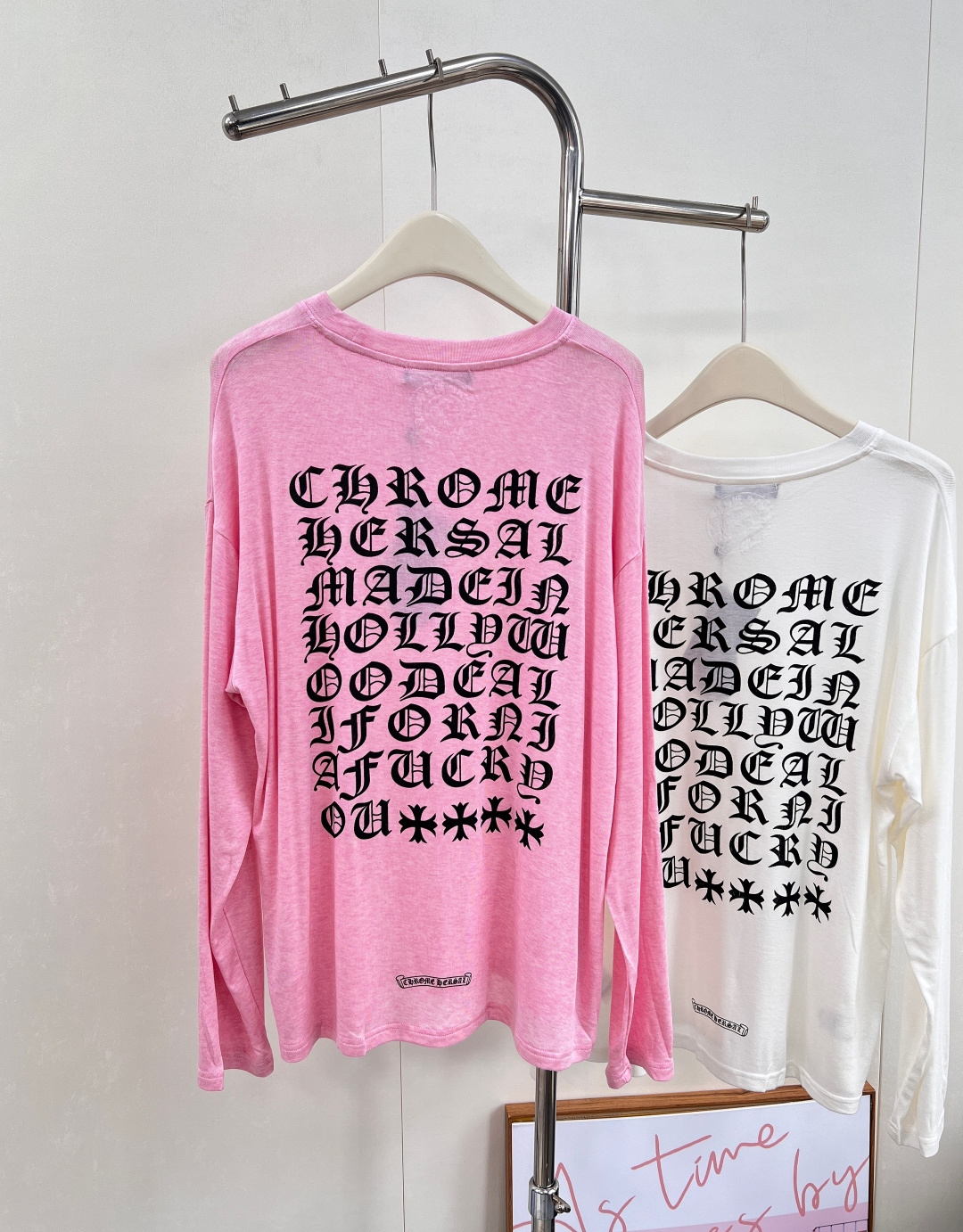 🆕 CHROME HEARTS 克罗心限定樊文字母印花长袖T恤你永远可以相信克罗心🖤经典圆领设计，修饰颈