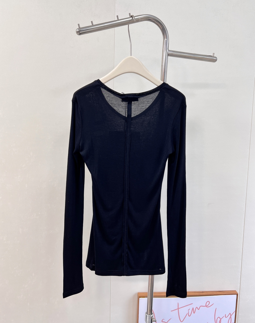 🆕MiuMiu2025SS新款天丝羊毛打底衫，今年秋冬必入的叠穿打底衫，天丝+羊毛的质地，手感满分亲肤柔