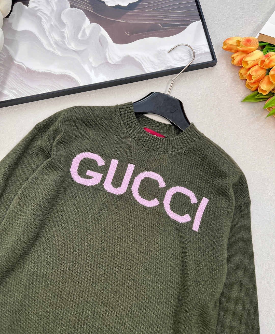 🆕 GUCCI 新款嵌花字母圆领长袖羊毛针织衫这个不是印花哦，全部都是精工嵌花出来的，非常费工费时，成本