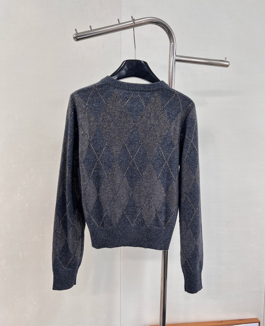 🆕Alexander wang2025新款烫钻菱格提花针织开衫，定制YB羊毛纱线织造，质感细腻，舒适好穿