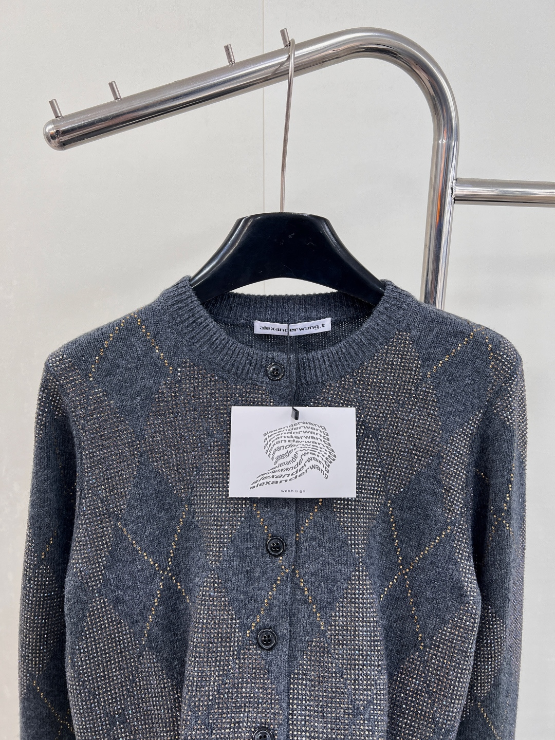 🆕Alexander wang2025新款烫钻菱格提花针织开衫，定制YB羊毛纱线织造，质感细腻，舒适好穿