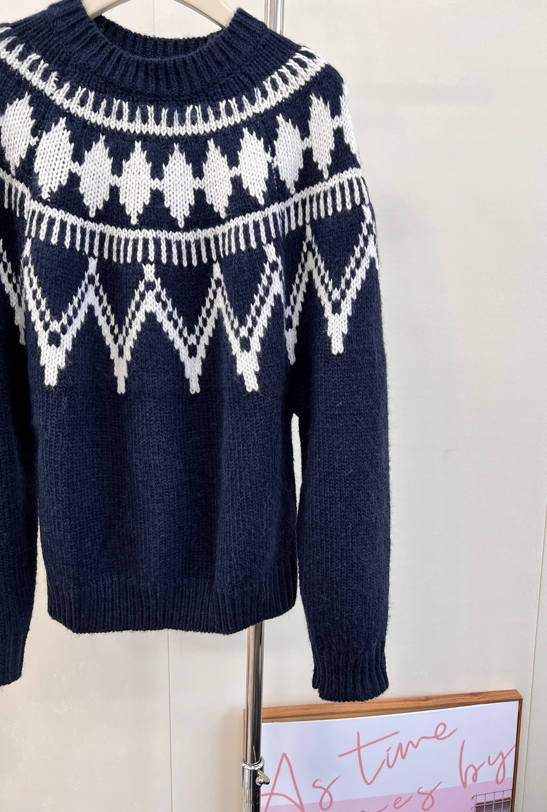 🆕Dior 25FW滑雪系列✂菱格钩花️新款毛衣！很减龄哦 这件属于很舒服很百搭的那种！宝们可以叠穿外套